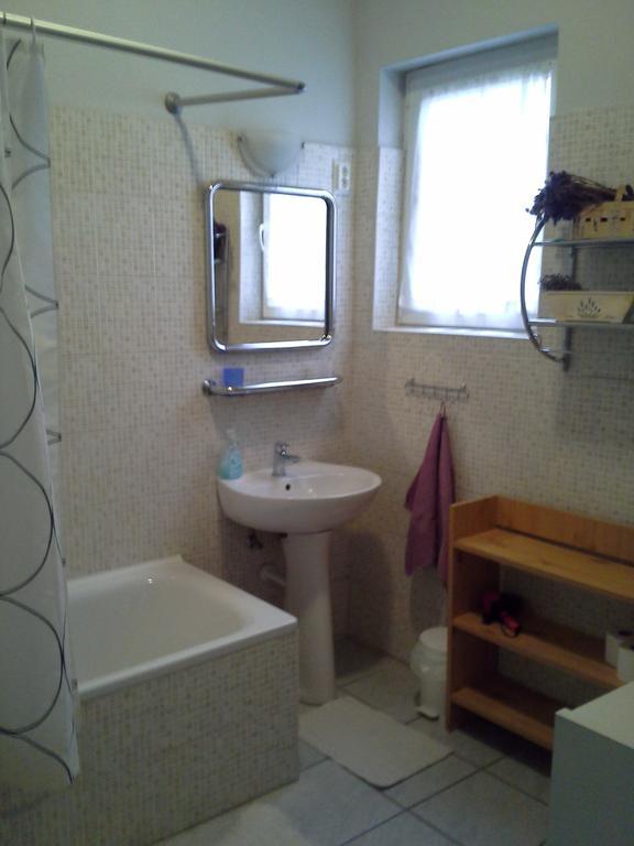 Levandium Apartman Διαμέρισμα Μίσκολτς Εξωτερικό φωτογραφία